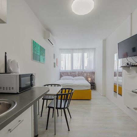 Guest House Arsenal Accommodation Zadar Bagian luar foto
