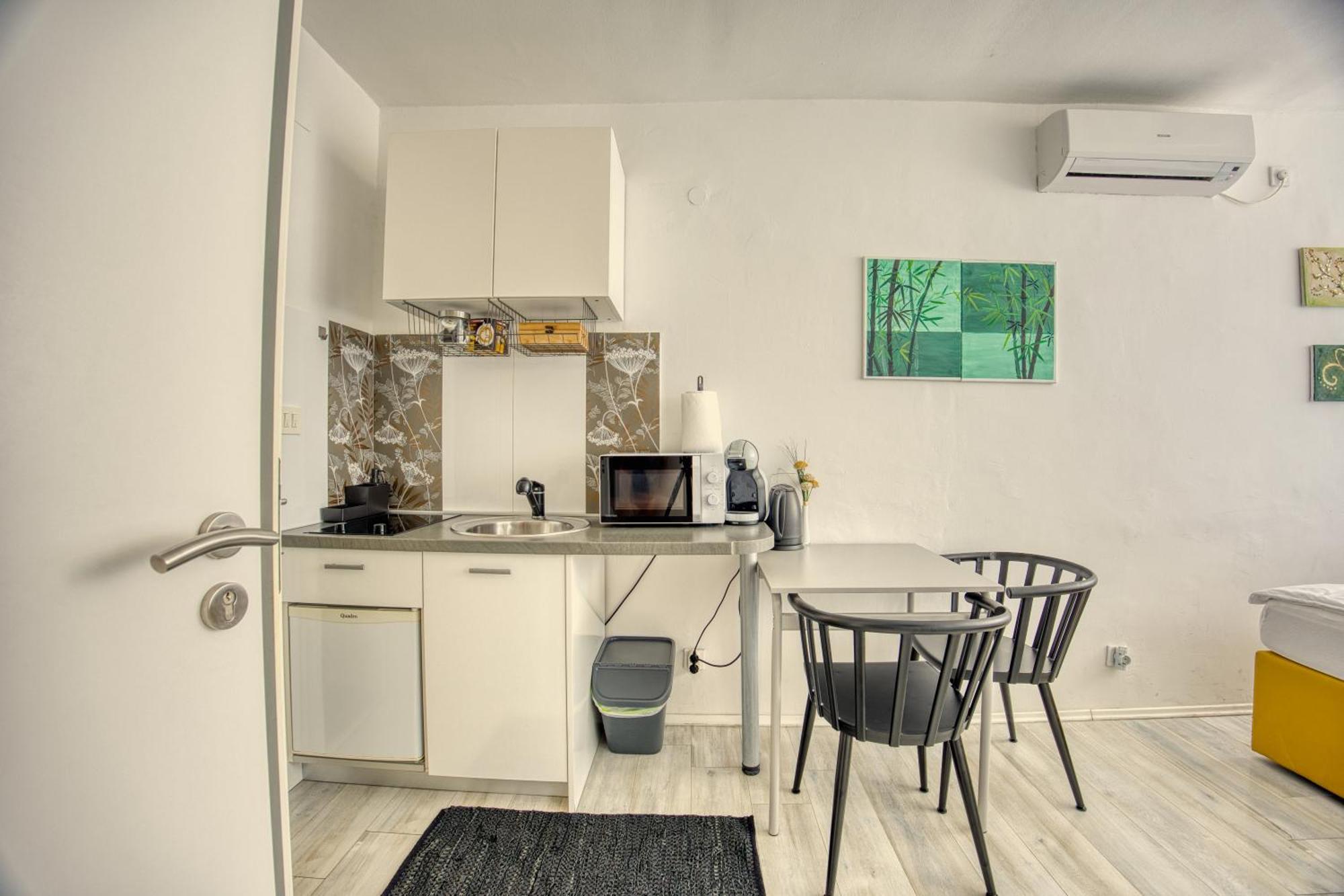 Guest House Arsenal Accommodation Zadar Bagian luar foto