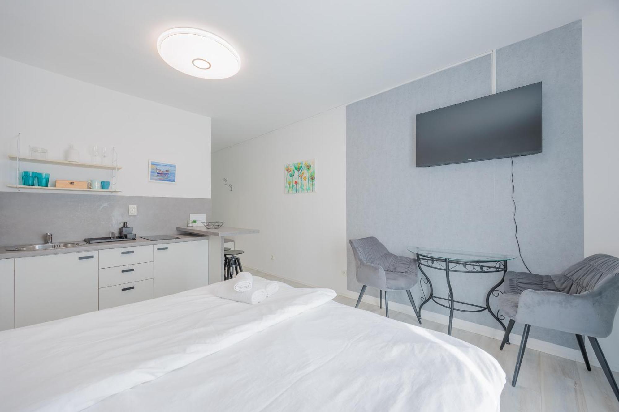 Guest House Arsenal Accommodation Zadar Bagian luar foto