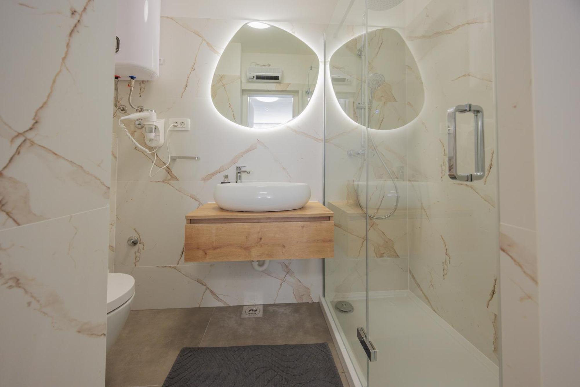 Guest House Arsenal Accommodation Zadar Bagian luar foto