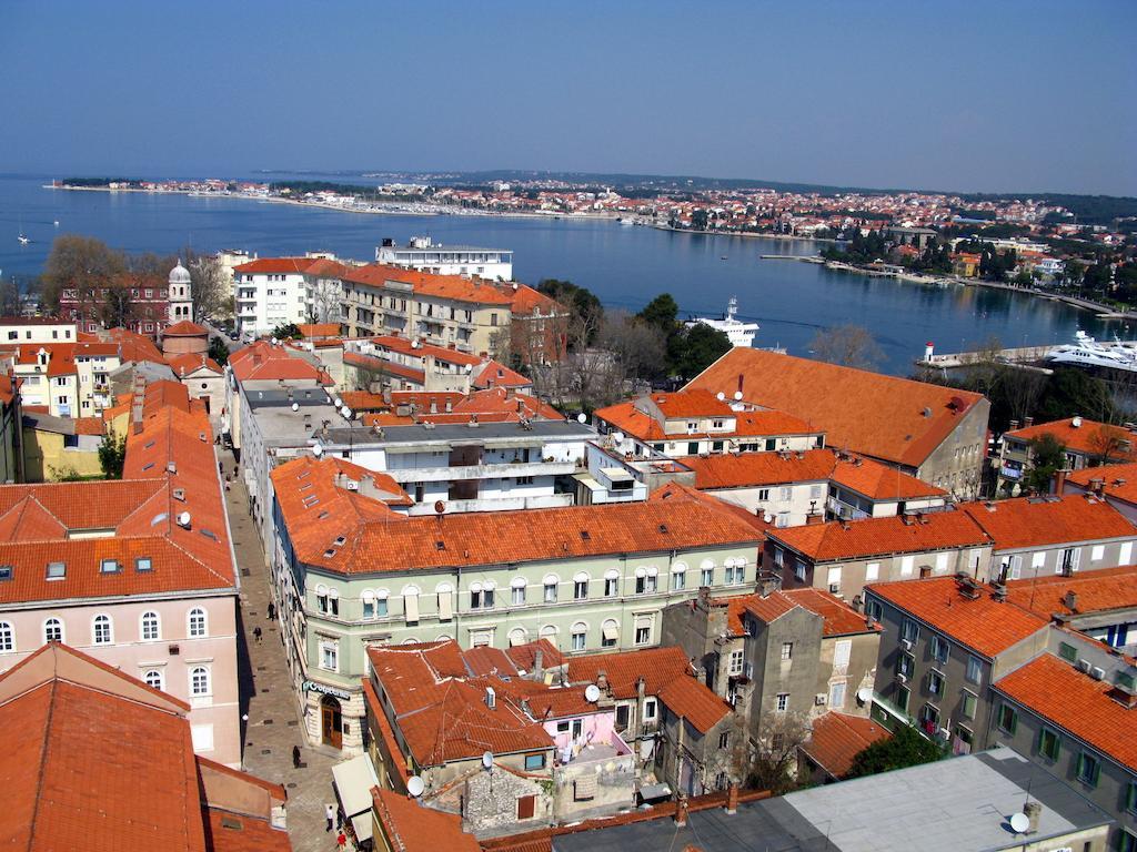 Guest House Arsenal Accommodation Zadar Bagian luar foto
