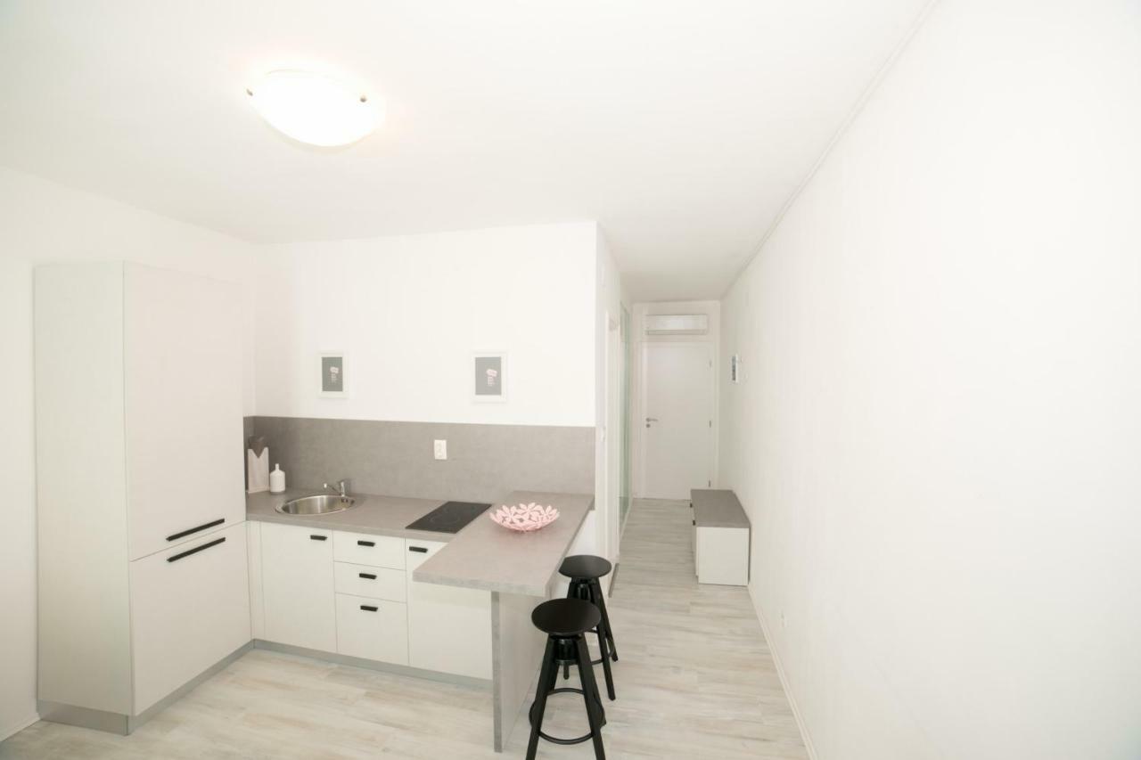 Guest House Arsenal Accommodation Zadar Bagian luar foto